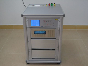 YCSS-103 haute précision 0,05% jusqu'à 0,02% et haute stabilité 0,003% système de test de source d'alimentation et de compteur standard triphasé mobile